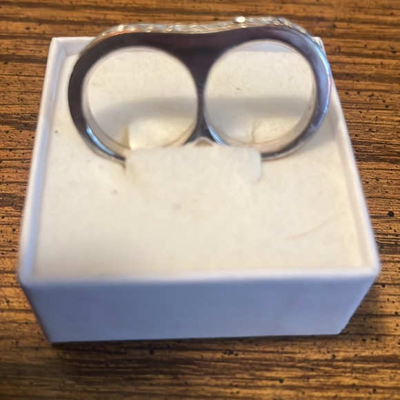 White gemstone double ring. Size 9. Sterling silver setting.Excellent condition - Picture 2 of 4